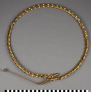 Thumbnail of Electrotype Facsimile of Gold Torc (1916.06.0013)