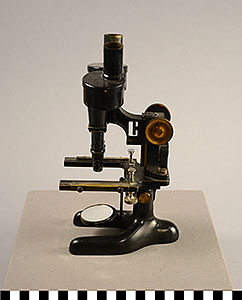 Thumbnail of Binocular Microscope (1923.10.0001A)