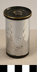 Thumbnail of 8xB Eyepiece Lens (1923.10.0001R)