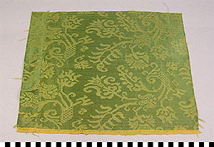Thumbnail of Artifact Remnant: Textile Upholstery Sample (1925.02.0017)