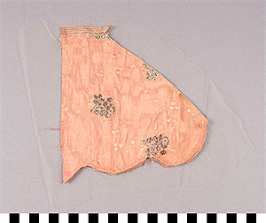 Thumbnail of Material Sample: Cloth Fragment (1925.02.0109)