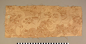 Thumbnail of Reversible Damask Cloth Fragment (1925.02.0154)