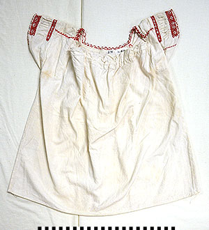 Thumbnail of Blouse (1993.18.0013)