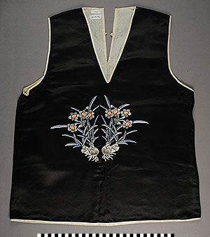 Thumbnail of Vest (1993.18.0094B)