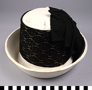 Thumbnail of Hat (1994.14.0004)