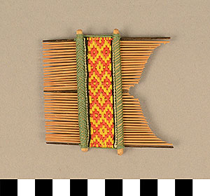 Thumbnail of Comb (2000.01.0115A)