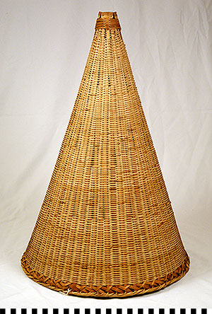 Thumbnail of Basket  (2000.01.1025)