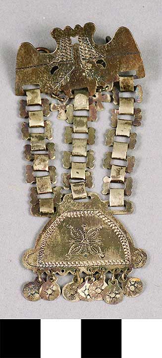 Thumbnail of Miniature Clothing Fastener (Sequil de Tres Cadenas) (2001.05.0082A)
