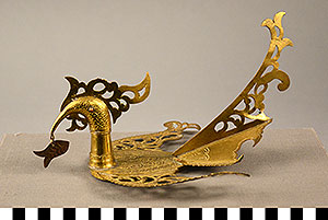 Thumbnail of Figurine Top: Sari Manuk, Bird Vessel (2004.11.0037A)