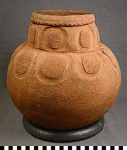 Thumbnail of Pot (2005.01.0064)