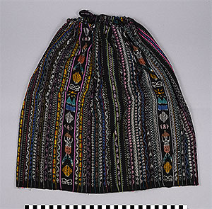 Thumbnail of Girl’s Outfit: Skirt (2013.04.0033B)