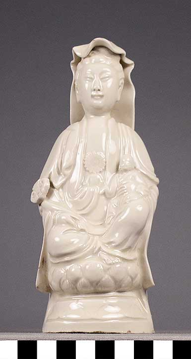 Thumbnail of Porcelain Figure of Bodhisattva Guanyin (1900.43.0047)