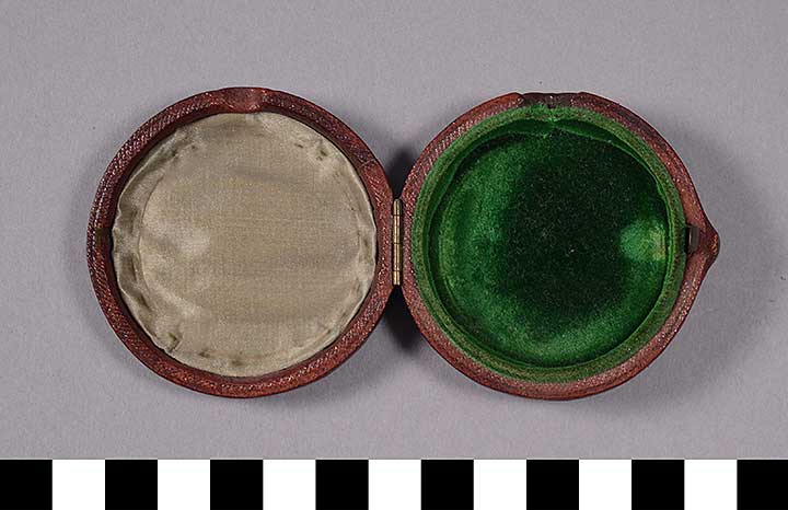 Thumbnail of Compass Case (1900.83.0016B)