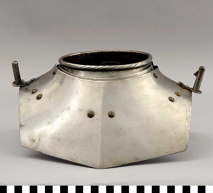 Thumbnail of Reproduction Gothic Armor: Gorget (1913.09.0002K)