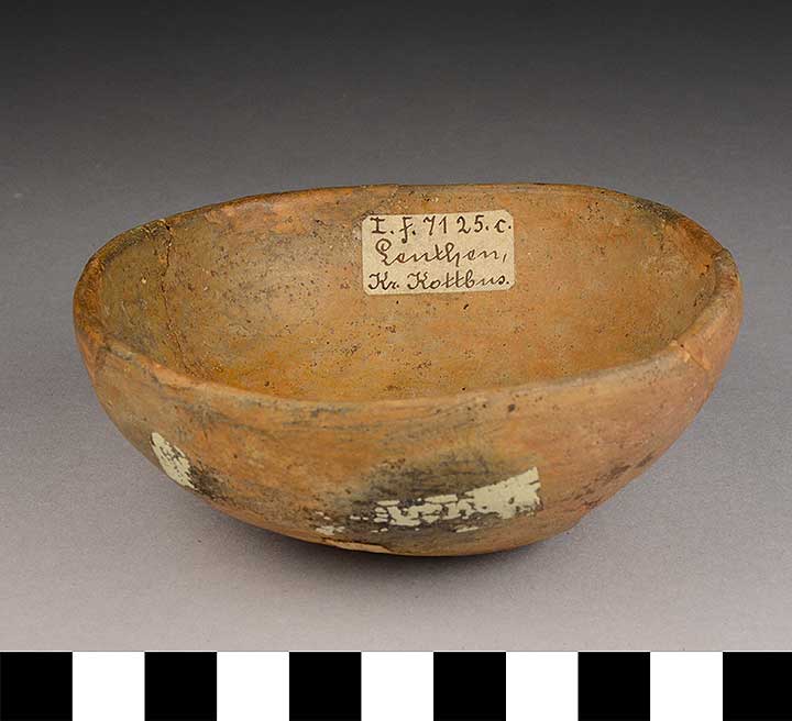 Thumbnail of Bowl (1922.07.0007)