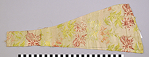 Thumbnail of Material Sample: Damask Fragment (1925.02.0124)