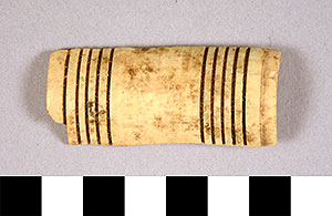Thumbnail of Worked Bone Fragment (1926.02.0049)