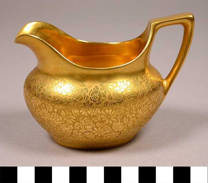 Thumbnail of Tea Service: Pickard Gold Lustre Creamer ()