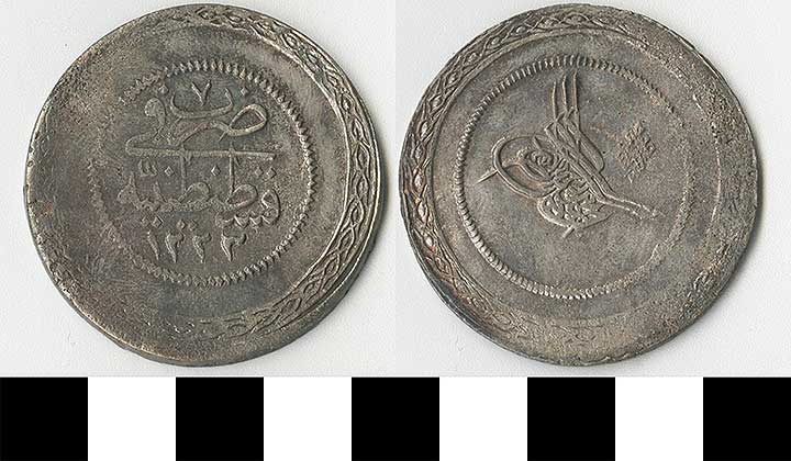 Thumbnail of Coin: Ottoman Empire, Atik Besh Kurushluk (1971.15.1419)