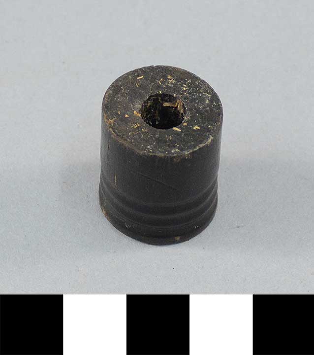 Thumbnail of Tokonoma Scroll Handle (1972.01.0015C)