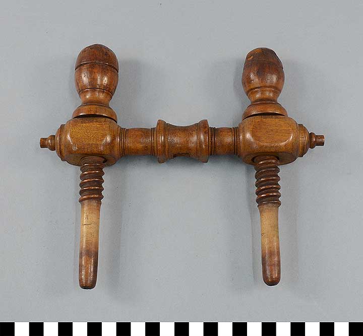Thumbnail of Spinning Wheel Component (1976.03.0001E)