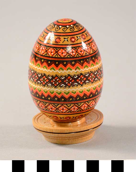 Thumbnail of Pysanka, Easter Egg (1978.04.0017A)