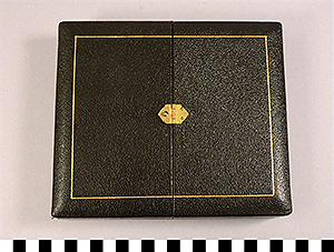 Thumbnail of James Madison Medal Case (1991.04.0010B)