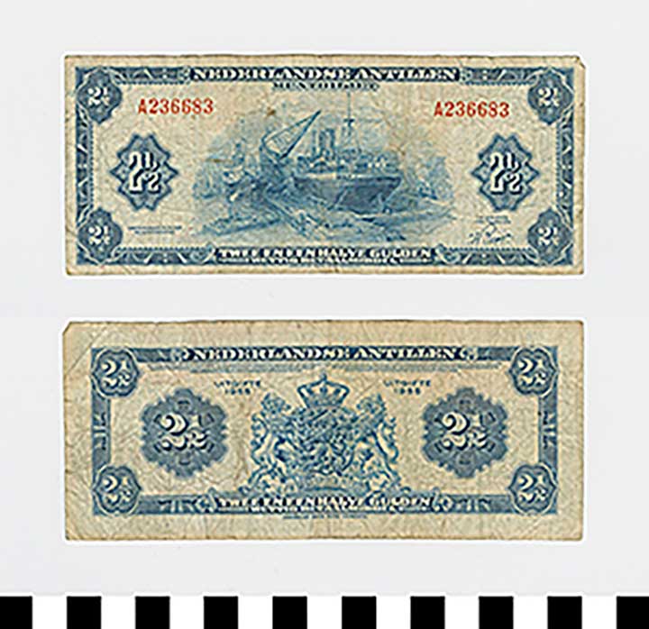 Thumbnail of Bank Note: Netherlands Antilles, 2 1/2 Gulden (1992.23.1532)