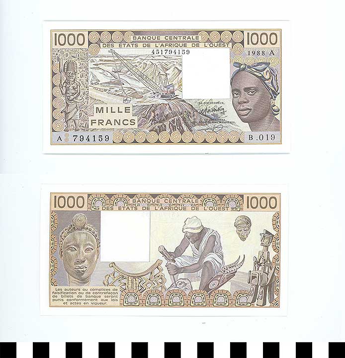 Thumbnail of Bank Note: West African States, 1000 Francs (1992.23.2321)