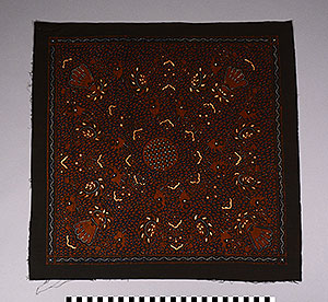 Thumbnail of Batik Cloth (1993.18.0035)