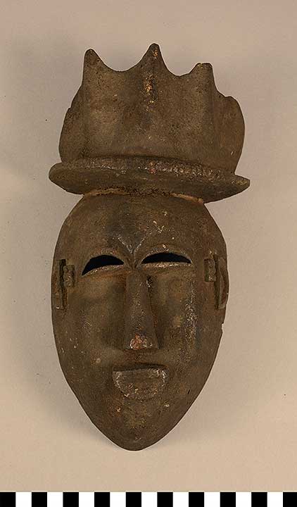 Thumbnail of Mask (2000.13.0003)