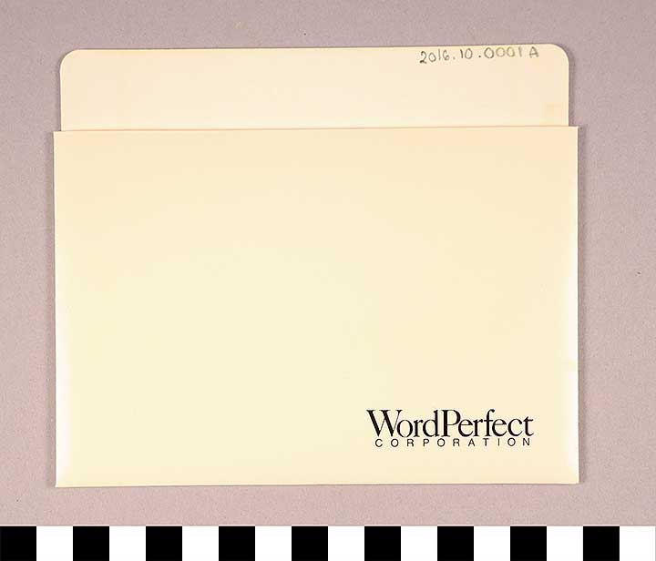 Thumbnail of Floppy Disk Envelope: WordPerfect 1 Ver. 5.0 (2016.10.0001A)