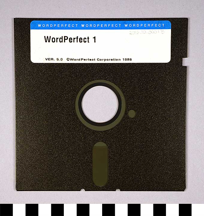 Thumbnail of Floppy Disk: WordPerfect 1 Ver. 5.0 ()