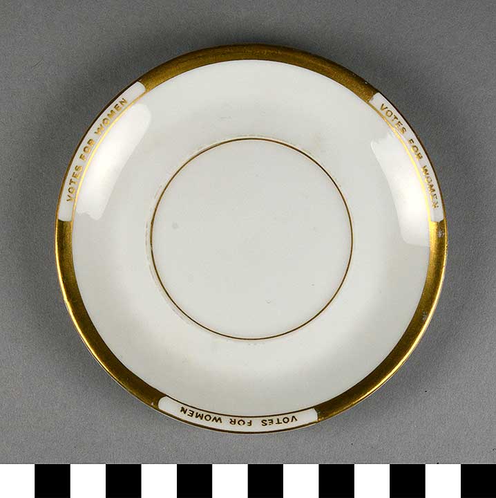 Thumbnail of Set: Saucer (2017.06.0239D)