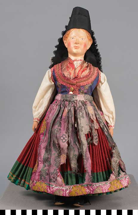 Thumbnail of Female Doll: Unterfranken (North Bavaria) (1913.07.0058A)