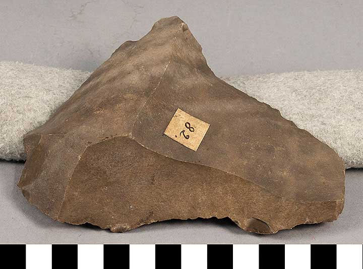 Thumbnail of Stone Tool: Utilized Flake Fragment  (1924.02.0814)
