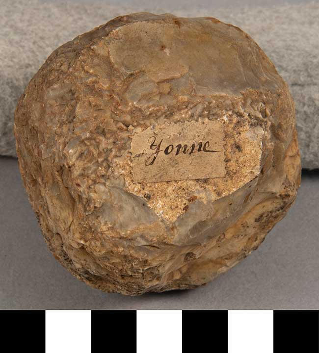 Thumbnail of Stone Tool: Hamerstone (1924.02.0875)