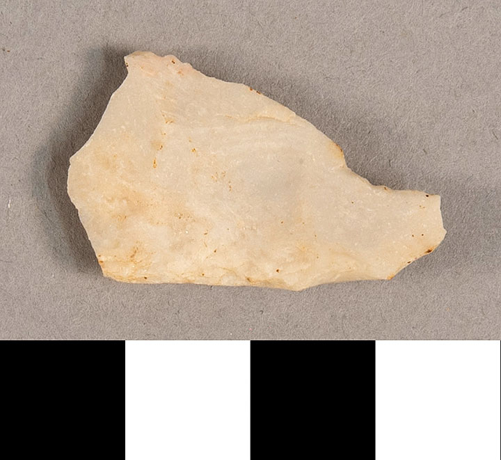 Thumbnail of Stone Tool: Chert Flake (1924.02.0999A)