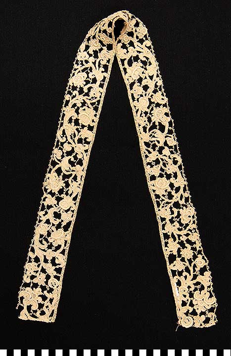 Thumbnail of Rose point needle lace border (1926.10.0008)