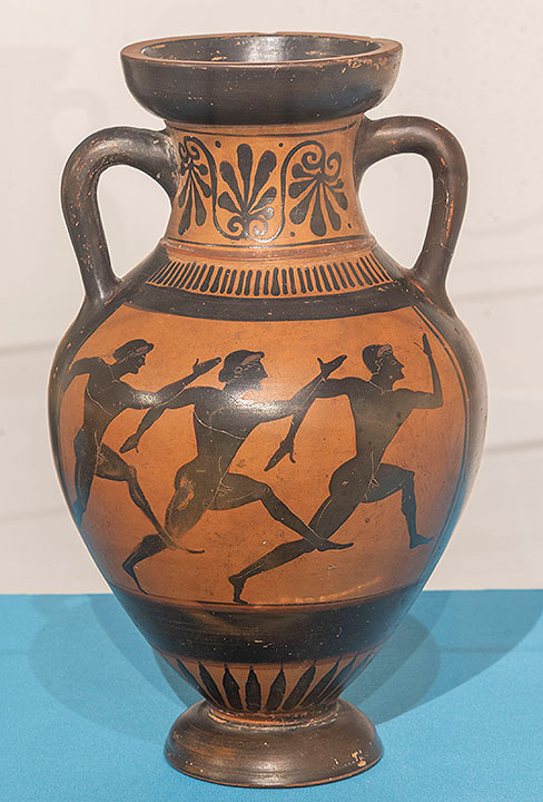 Thumbnail of Figure Neck Amphora (1977.01.1685)