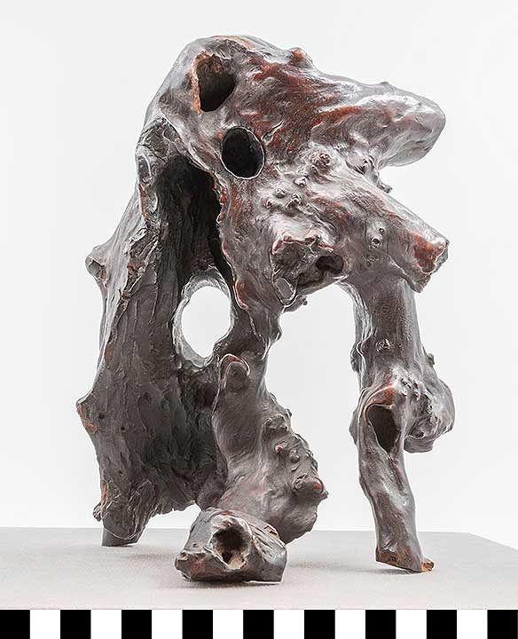 Thumbnail of Figure: Shoulao, God of Longevity, Stand (2002.18.0008B)