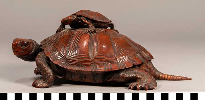 Thumbnail of Carving: Turtle Carrying Smaller Turtle (2020.06.0197)