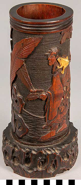 Thumbnail of Cylinder Depicting a Man with White Frog on Shoulder (2020.06.0219)