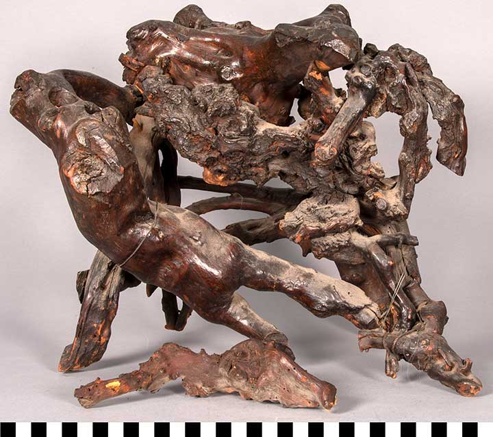 Thumbnail of Figurine Base (2020.06.0288D)