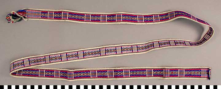 Thumbnail of Belt with White Borders and Only One Tassel (2021.06.0021)