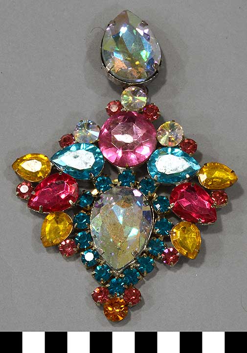Thumbnail of Drag Costume: Pair of Earrings (2022.07.0002A)