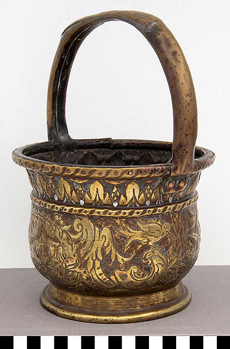 Thumbnail of Warming Pot (1929.17.0004)