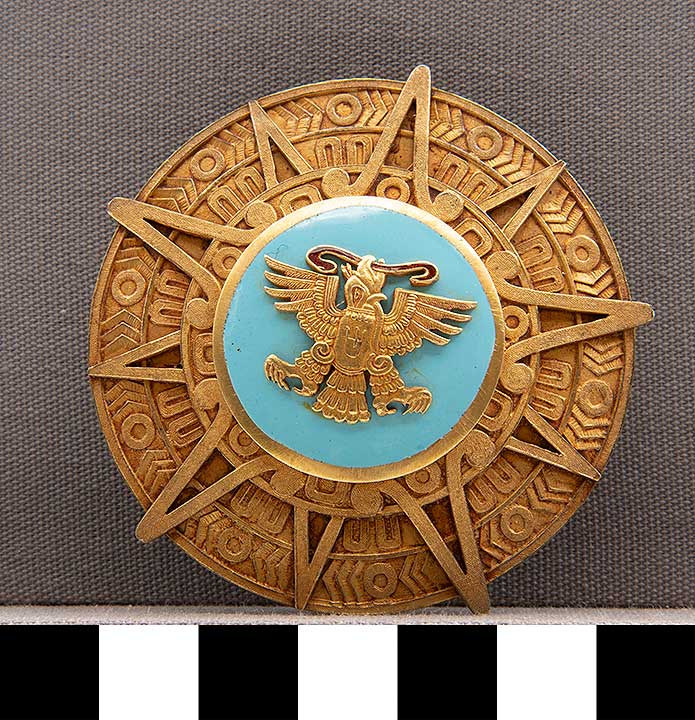 Thumbnail of Medal: The National Decoration of the Mexican Order of the Aztec Eagle Badge (1977.01.0055A)
