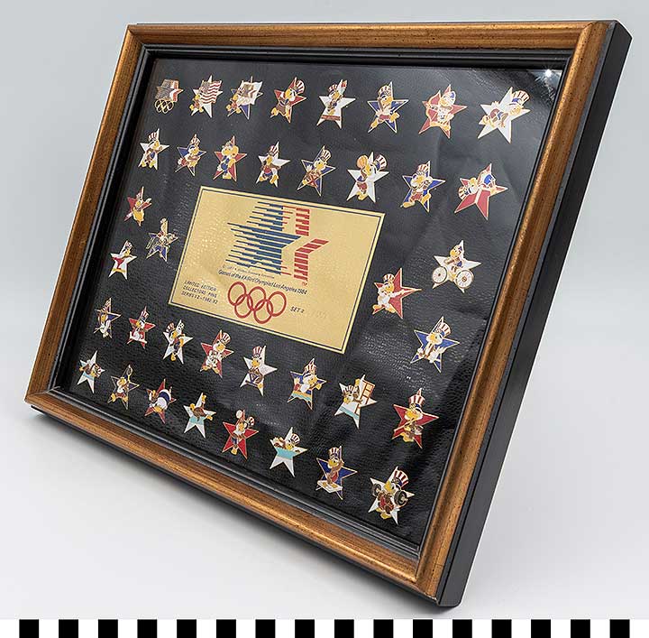 Thumbnail of Commemorative Pin Set - Plaque (1984.04.0001AM)