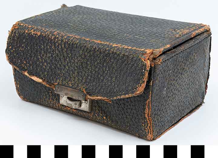 Thumbnail of Sphygmomanometer Case (1993.18.0138C)